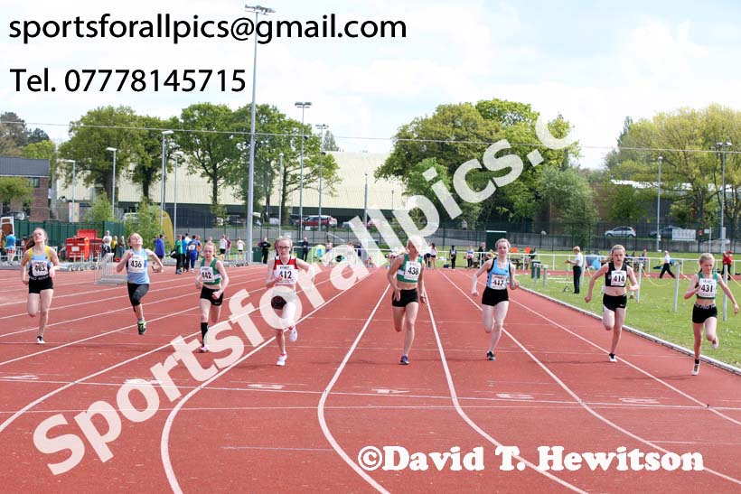 Girls under-13s 100 metres, 2019 North Eastern Track and Field Champs., Middlesbrough. Photo:  David T. Hewitson/Sports for All Pics